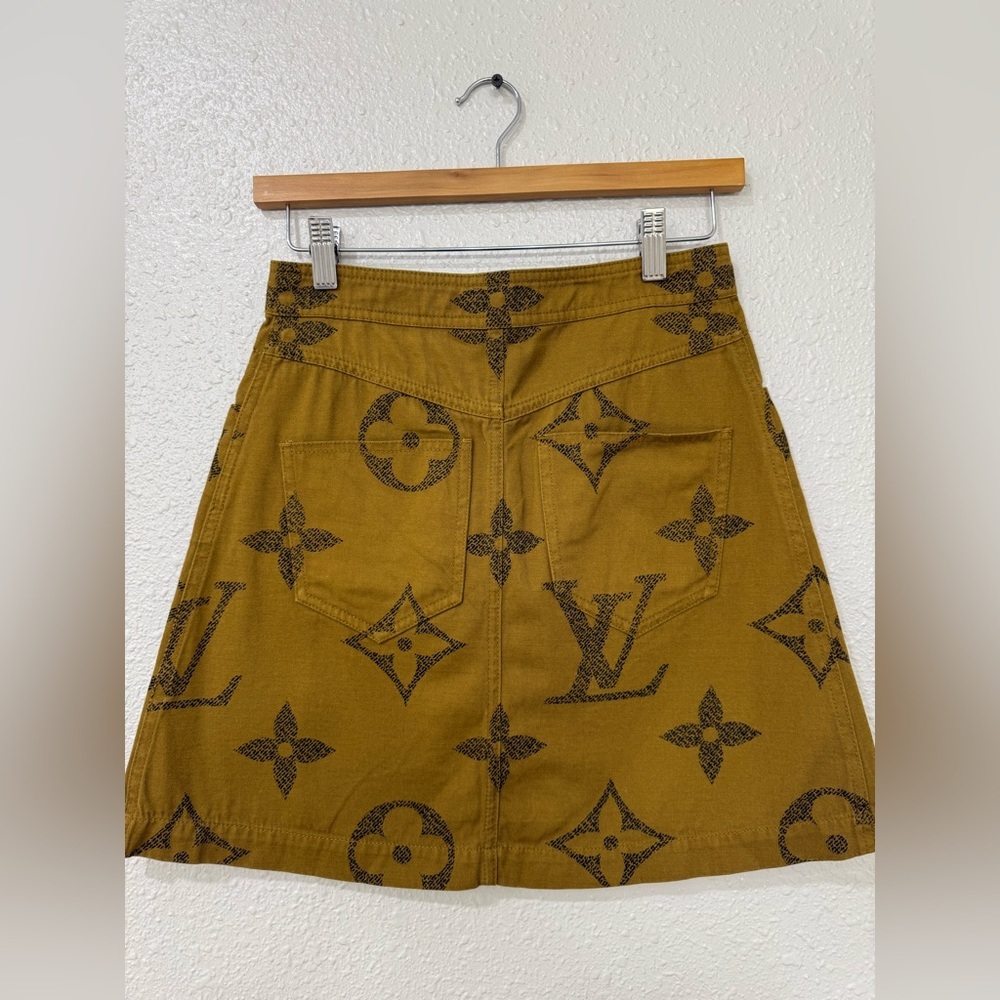 Louis Vuitton Monogram Cotton Mini Skirt – Size 36 (XS-S) - Picture 8 of 16